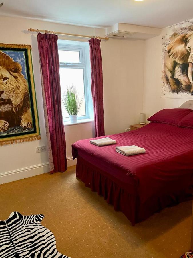 The Blue Moon Bed & Breakfast Blackpool Exterior photo